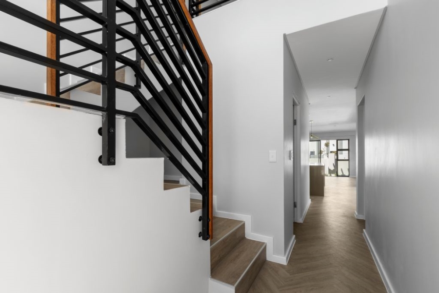 3 Bedroom Property for Sale in Sandown Estate Western Cape